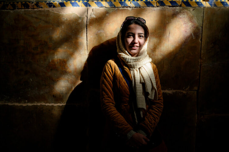 Irán. 12 días que tuvieron al mundo en vilo ©Elvira Gómez Vila