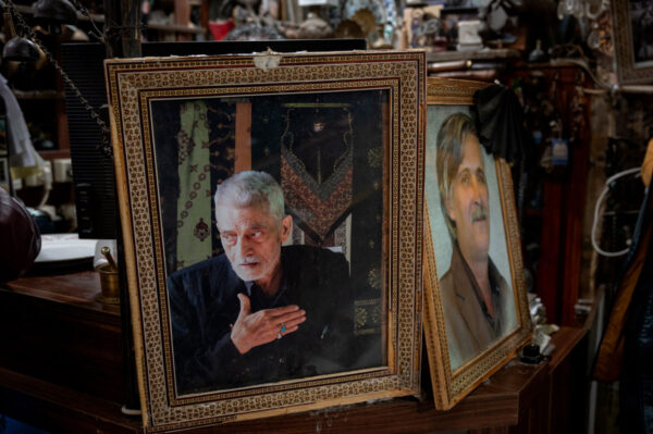 Irán. 12 días que tuvieron al mundo en vilo © Elvira Gómez Irán. 12 días que tuvieron al mundo en vilo © Elvira Gómez