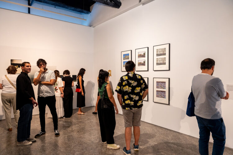 Desplazamientos. Fotografía e identidad. Exposición de los Alumnos Máster PHotoESPAÑA en PHotoESPAÑA 2025